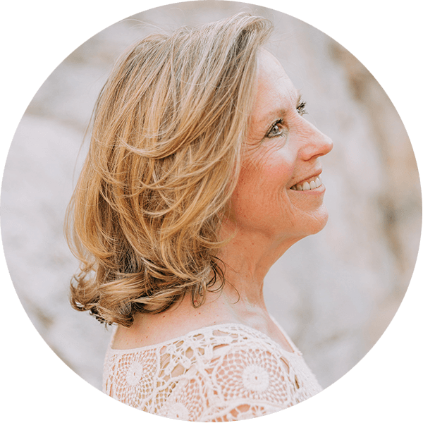 Suzanne Conti headshot